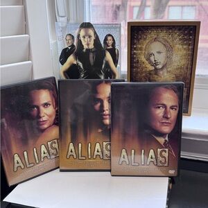 ✨ Award Winning Alias Season 2 DVD Set – Spy Drama Perfection! ✨